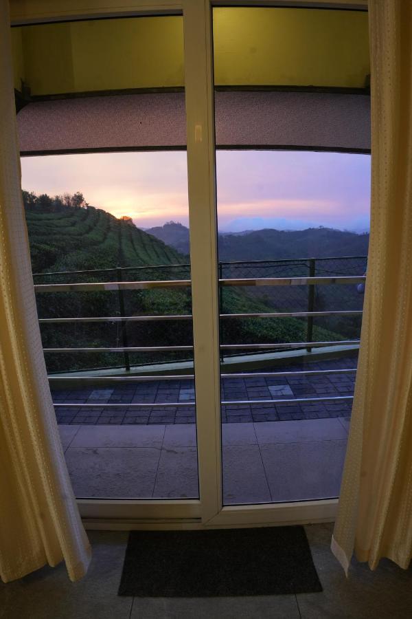 Vaga Mist Resort Vagamon Idukki Exterior foto
